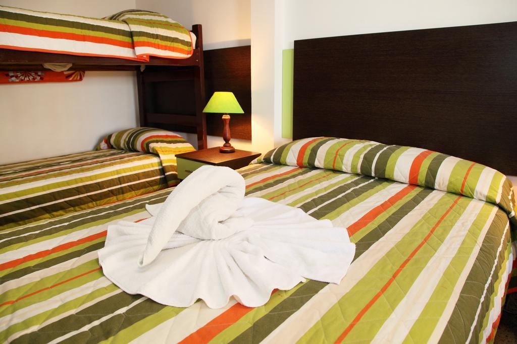 Hotel Puerto Ballesta Tonsupa Extérieur photo