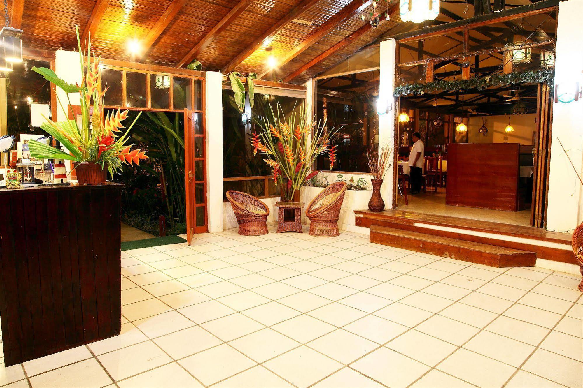 Hotel Puerto Ballesta Tonsupa Extérieur photo