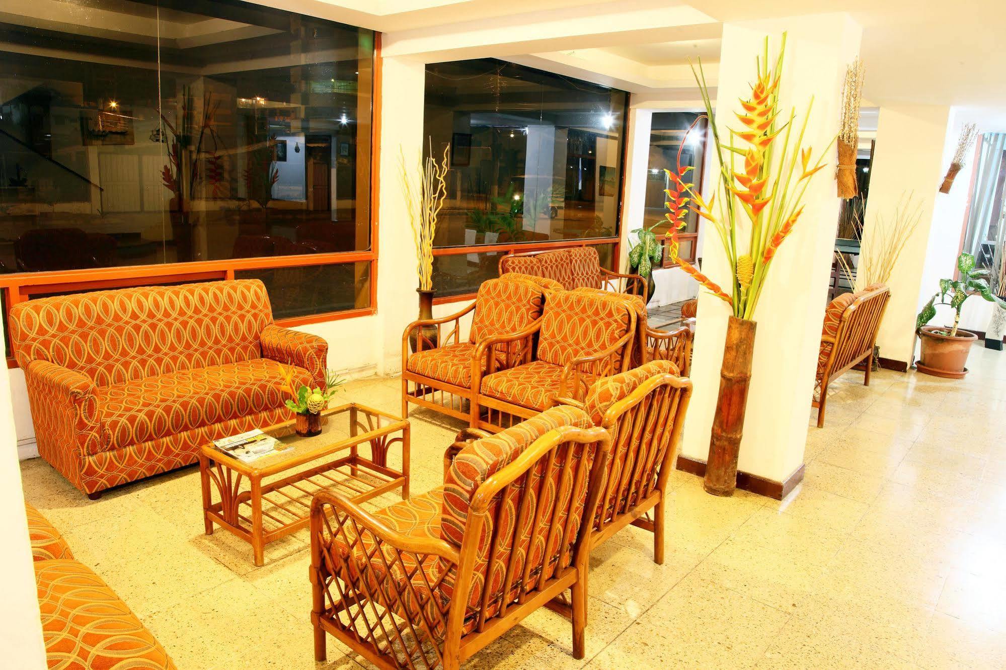Hotel Puerto Ballesta Tonsupa Extérieur photo